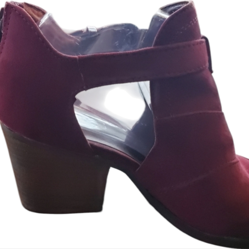 Carlos by Carlos Santana Red Ankle Boots with High Heel and Pointed Toe 7M - Picture 7 of 12